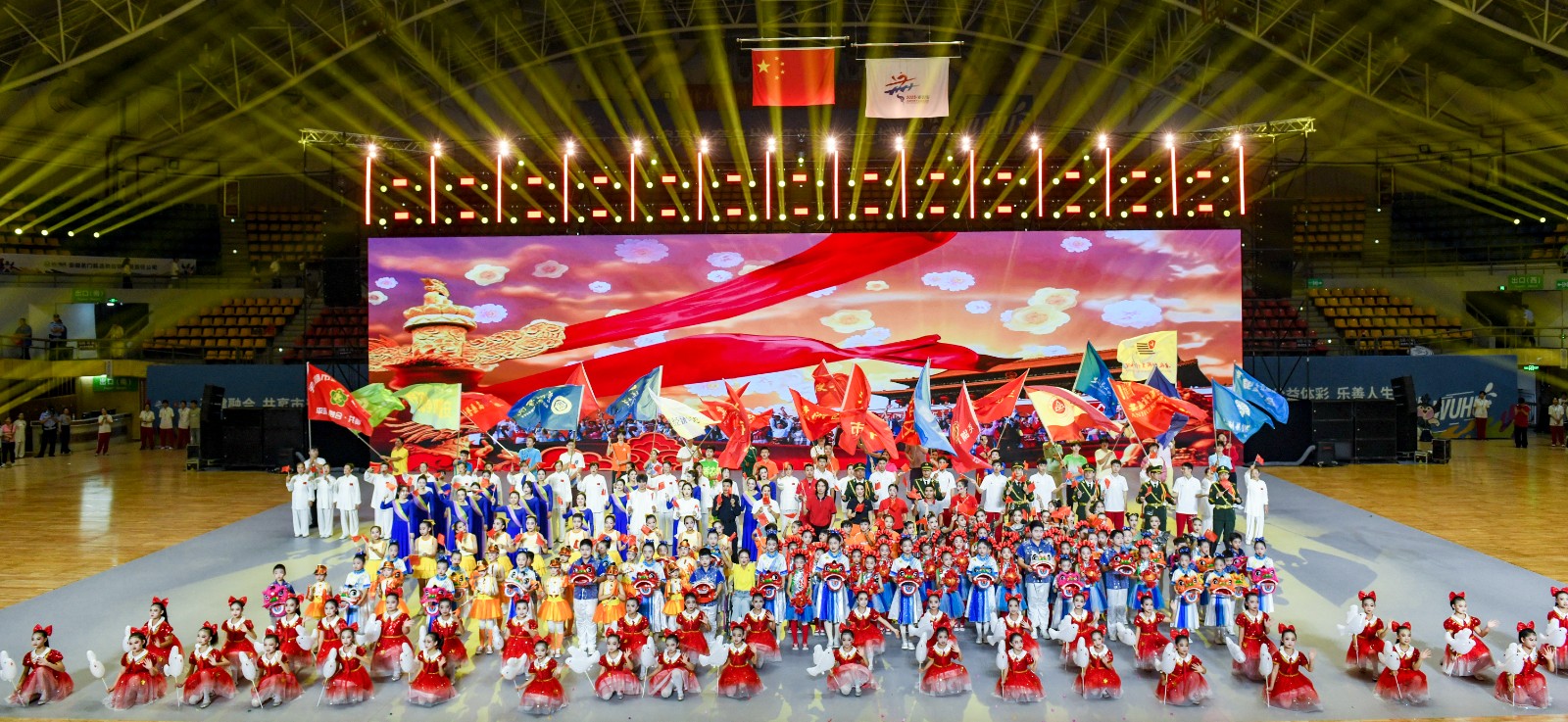 蕪湖市第十五屆運(yùn)動(dòng)會(huì)盛大開(kāi)幕      全息投影融合非遺文化 打造沉浸式視覺(jué)盛宴